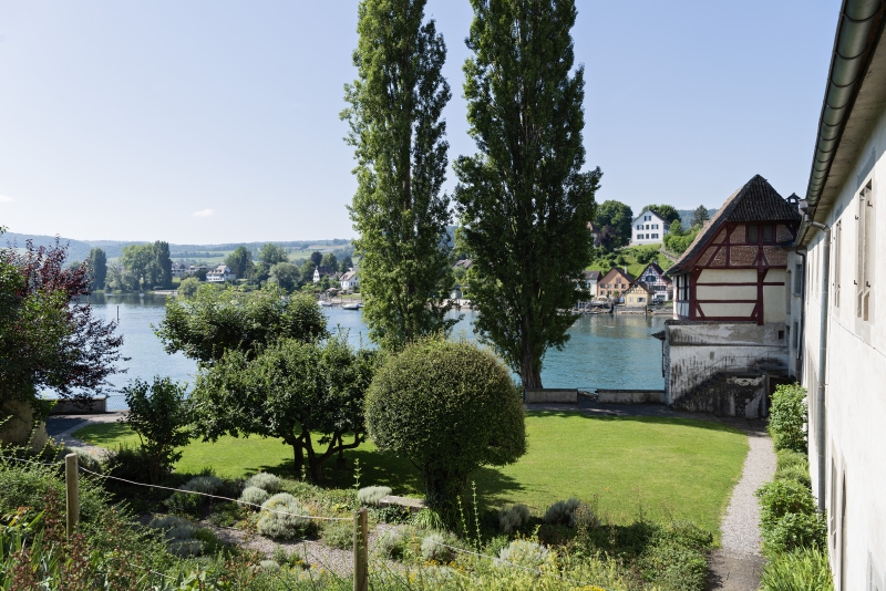 Blick über den Klostergarten und Untersee